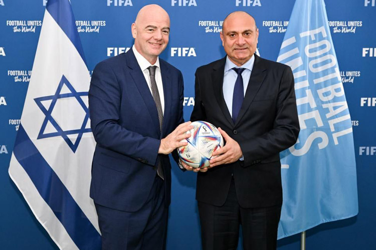 זוארץ נפגש עם נשיא פיפ"א